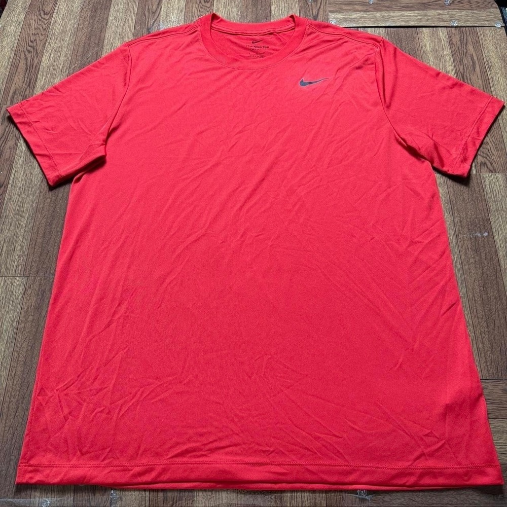 Nike Red Dri-Fit Tech‎ Retro Running Train Shirt Large